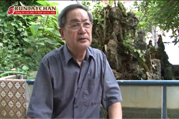Ông Dương Quang Tình bắt đầu câu chuyện kể về hành trình điều trị bệnh run tay